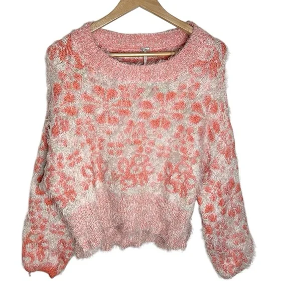 Free People Phoebe Strawberry Cream plush eyelash pullover sweater size S - Picture 3 of 12